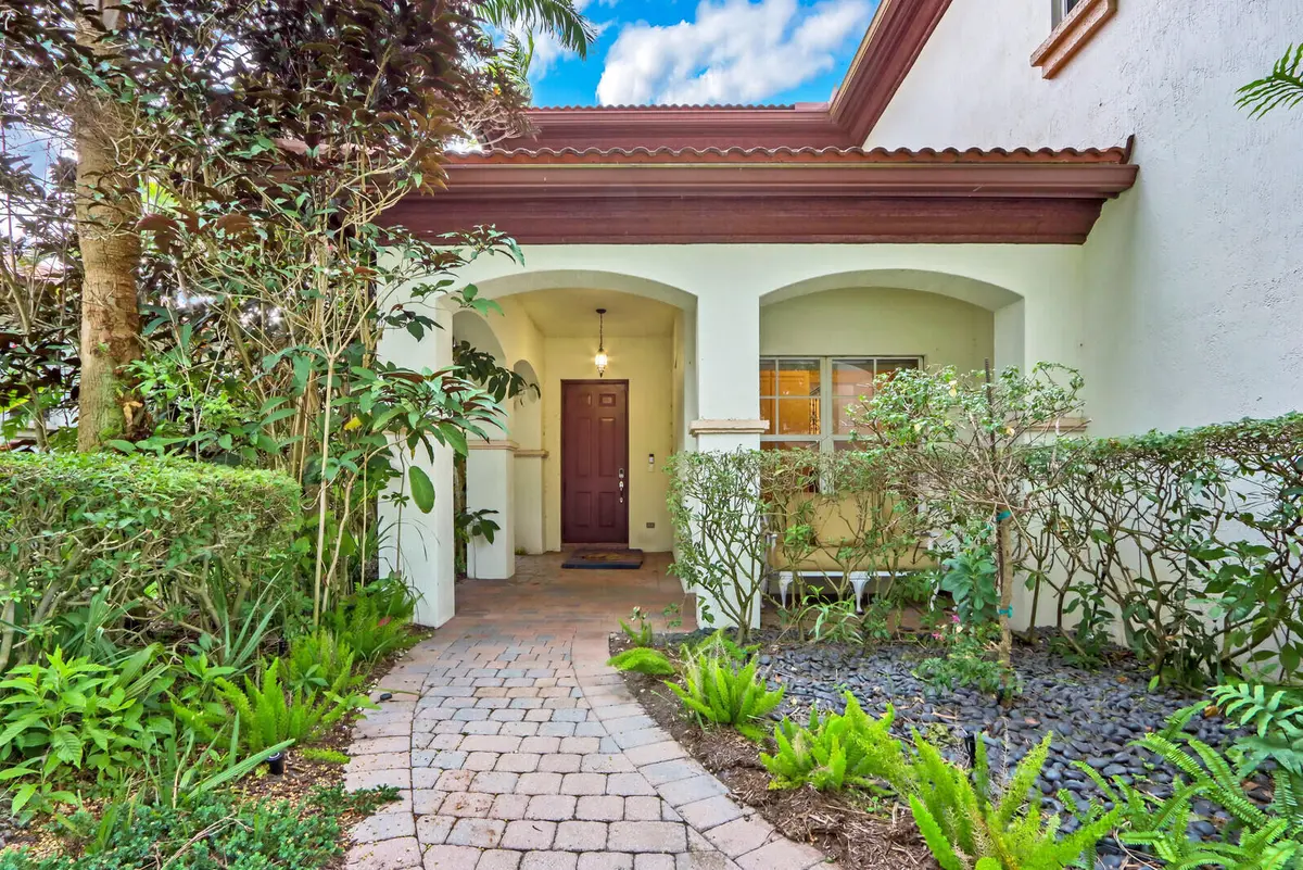 03_Image_3_mls at 1904 Flower Drive, Palm Beach Gardens