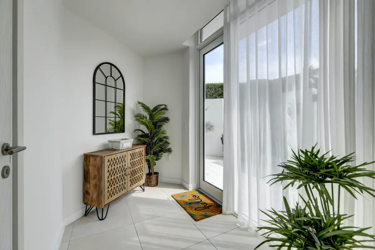 16__g6i7757_58_59_60_61 at 401 N Birch Road Th3, Fort Lauderdale
