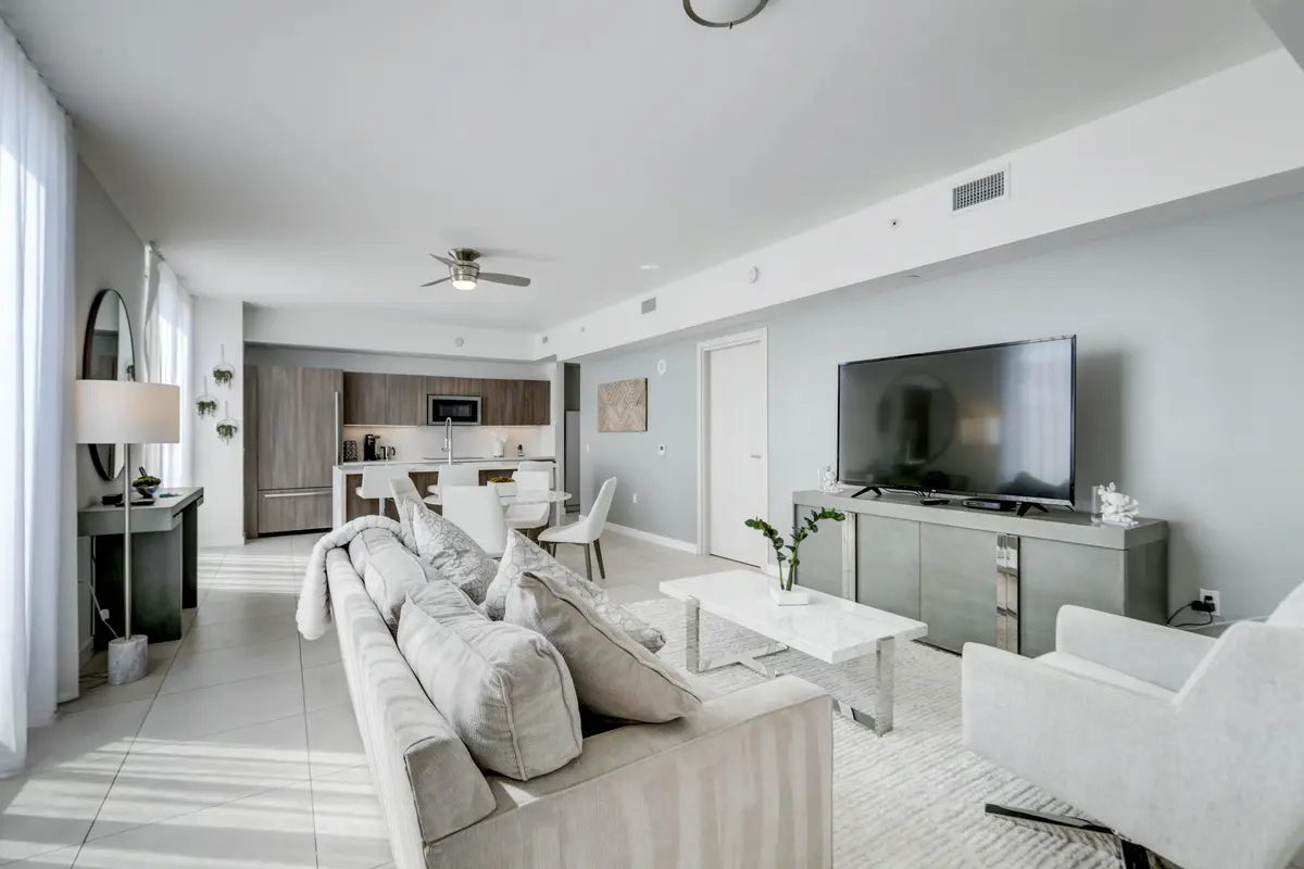 17__g6i7767_68_69_70_71 at 401 N Birch Road Th3, Fort Lauderdale