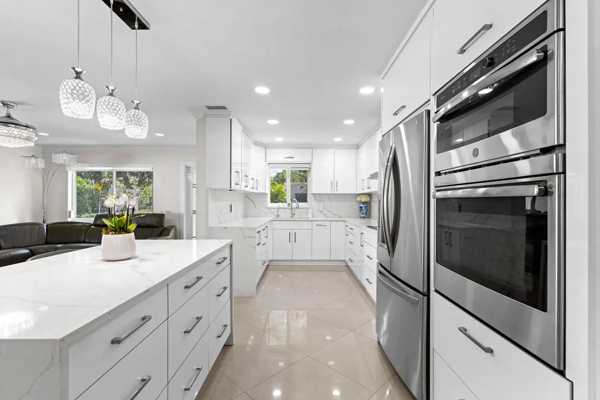 Full Kitchen at 747 Avon Road, West Palm Beach