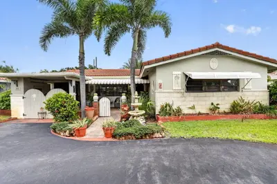 1931 NE 27th Street, Lighthouse Point – sold