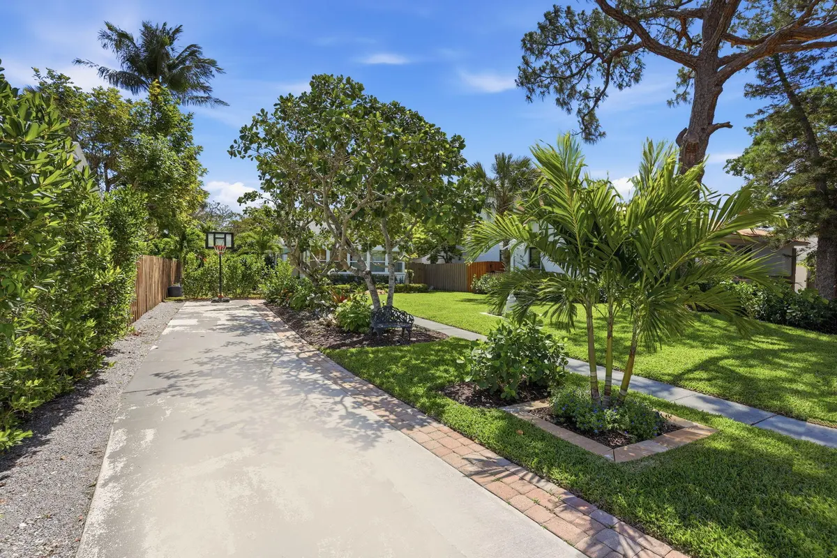3-web-or-mls-0E2A5250 at 616 N Ocean Breeze, Lake Worth Beach