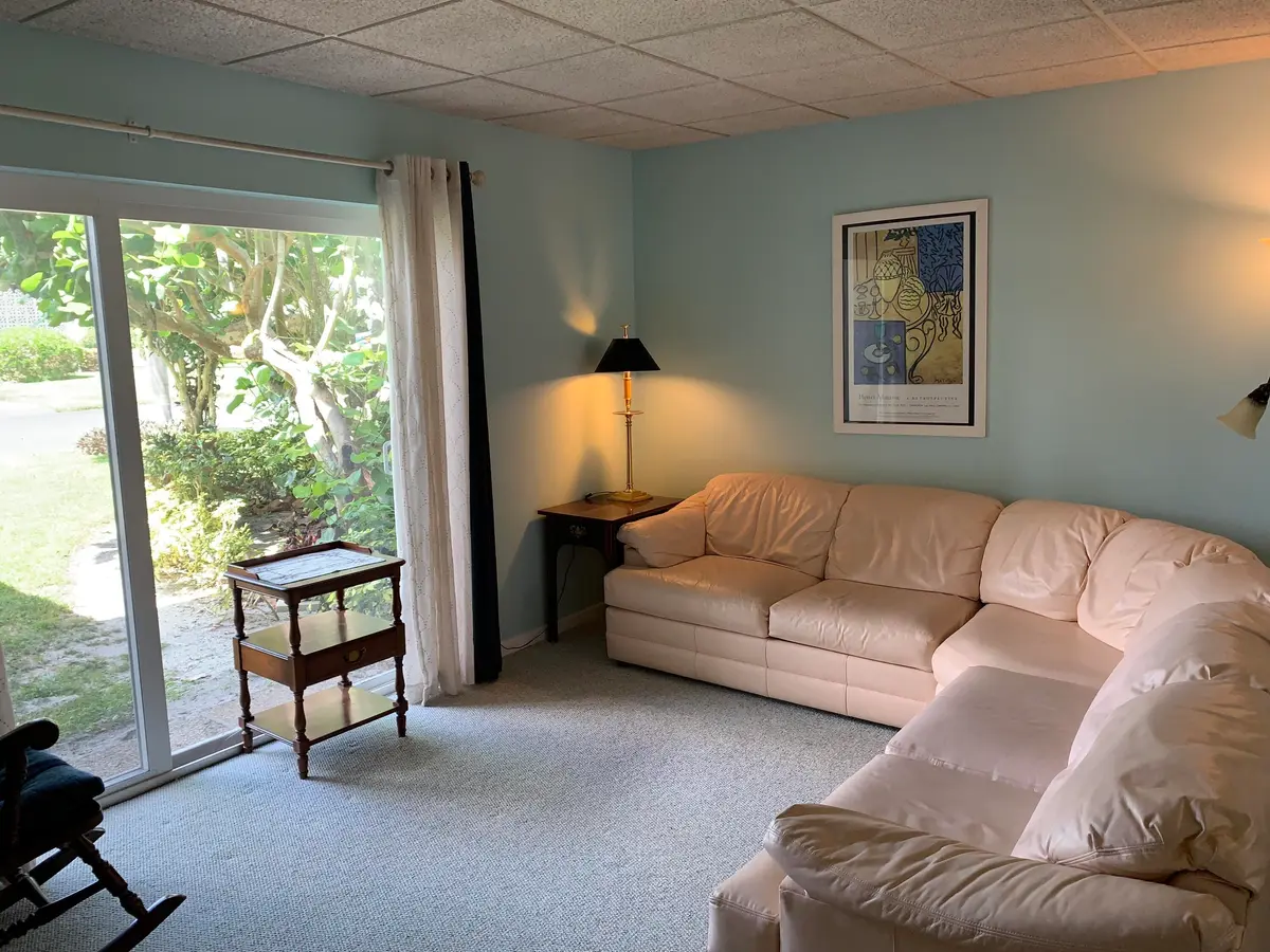 3sW%yLQWSz+1enDUnH8w8g at 100 S South Boulevard 1c, Boynton Beach