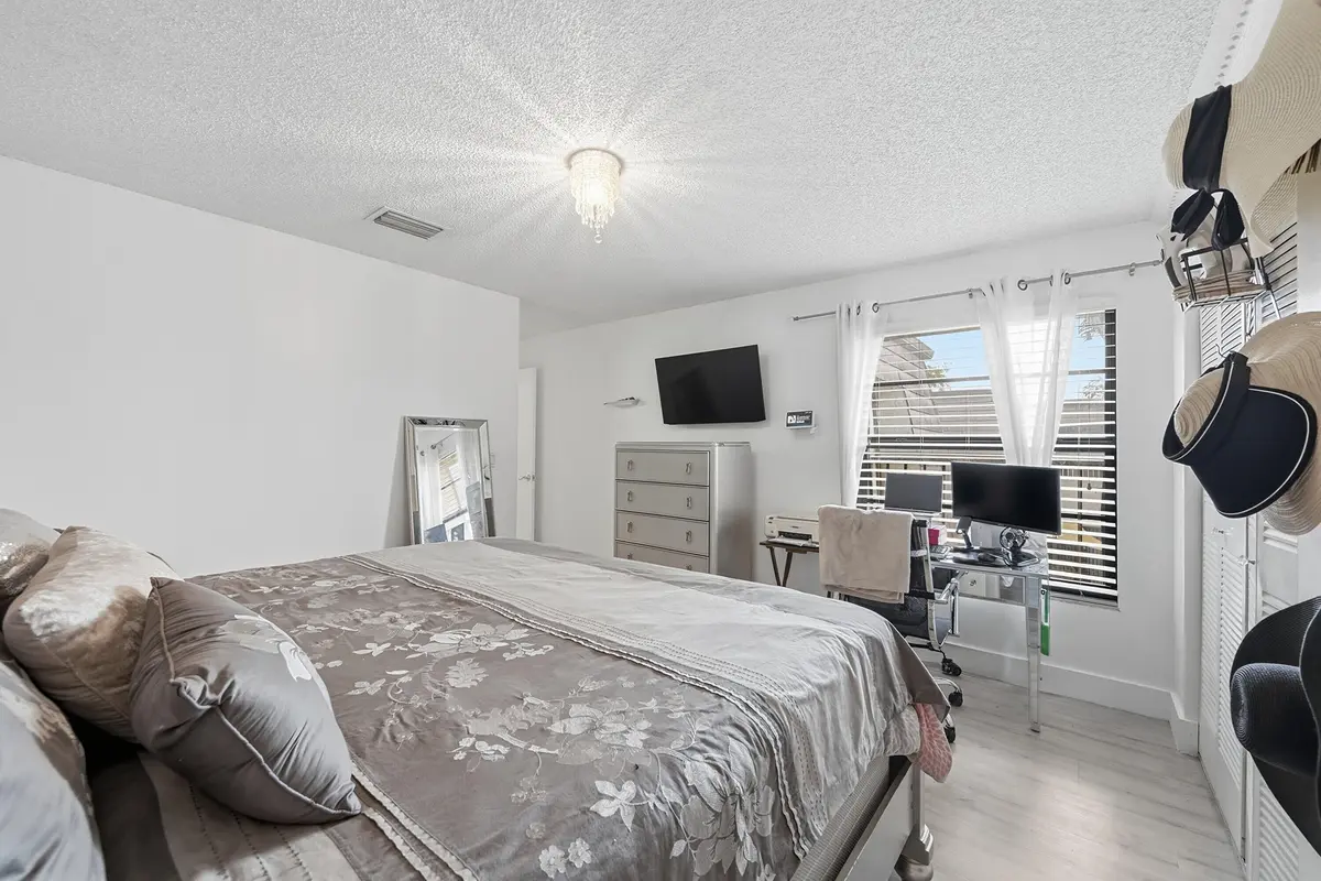 07_stl_1429 at 2498 NW 99th Avenue, Coral Springs