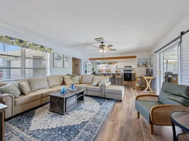 1380 LR at 1380 SW 28th Avenue, Boynton Beach