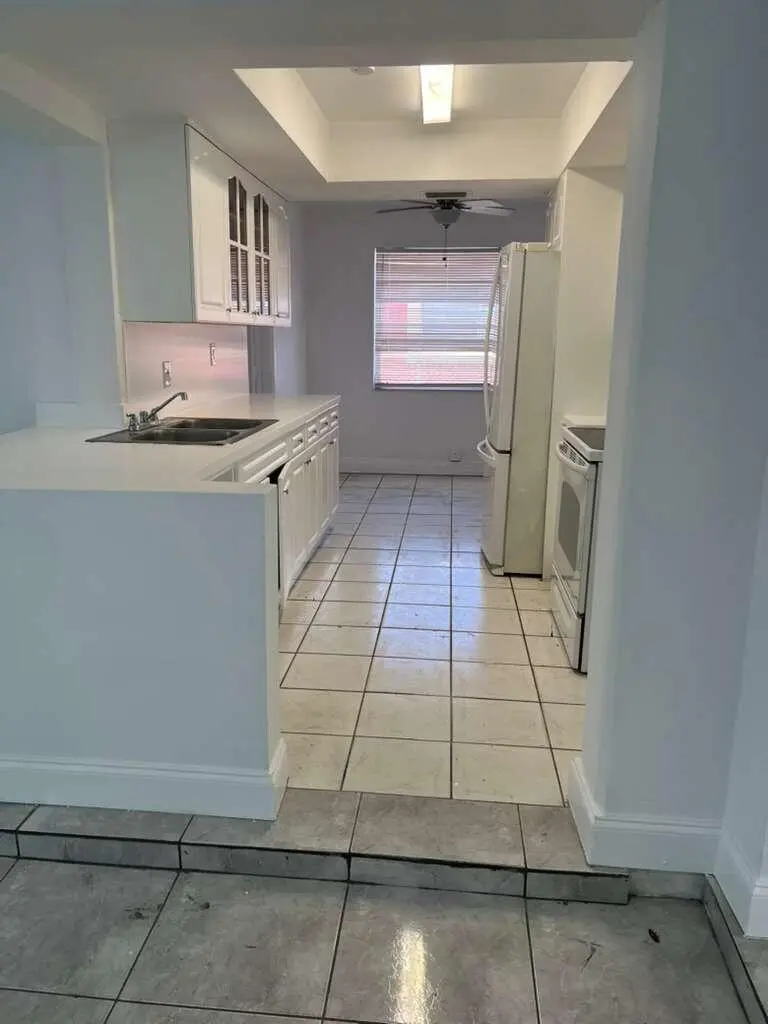 ki at 3631 NW 33rd Avenue, Lauderdale Lakes