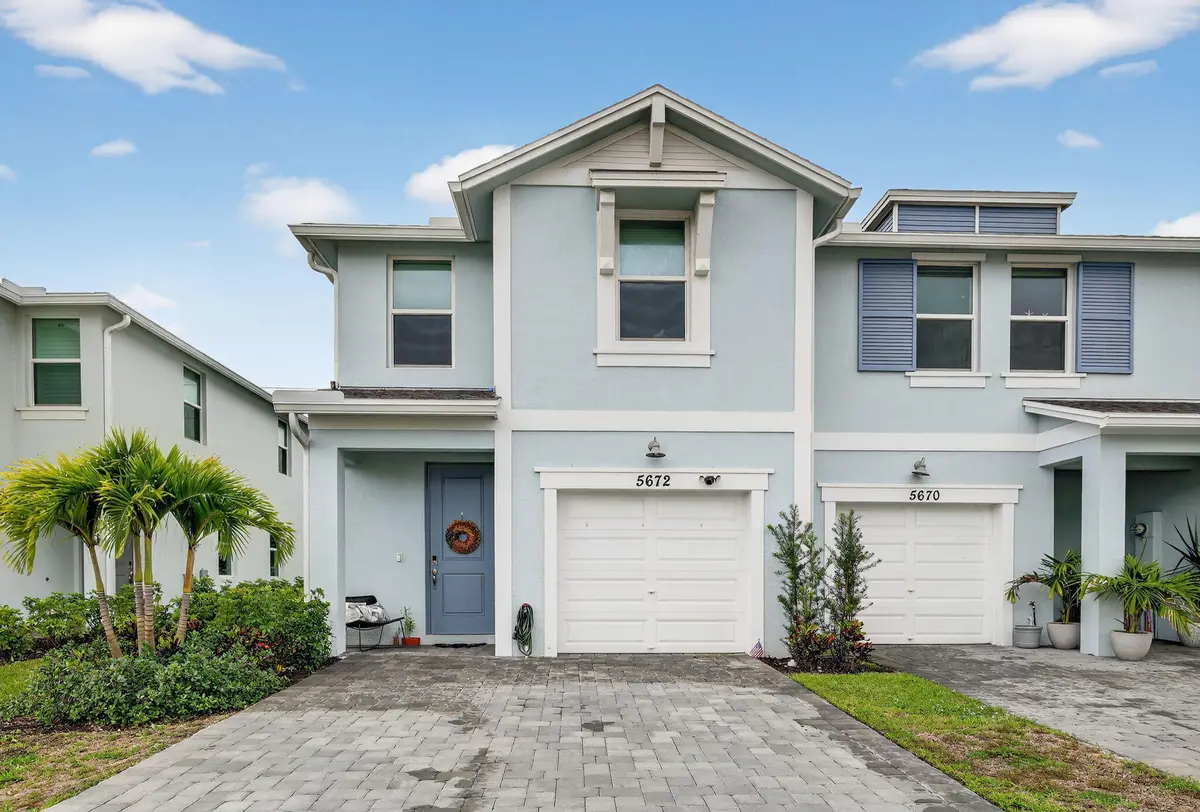 1-web-or-mls-061_3A5A1171 at 5672 SE Edgewater Circle, Stuart