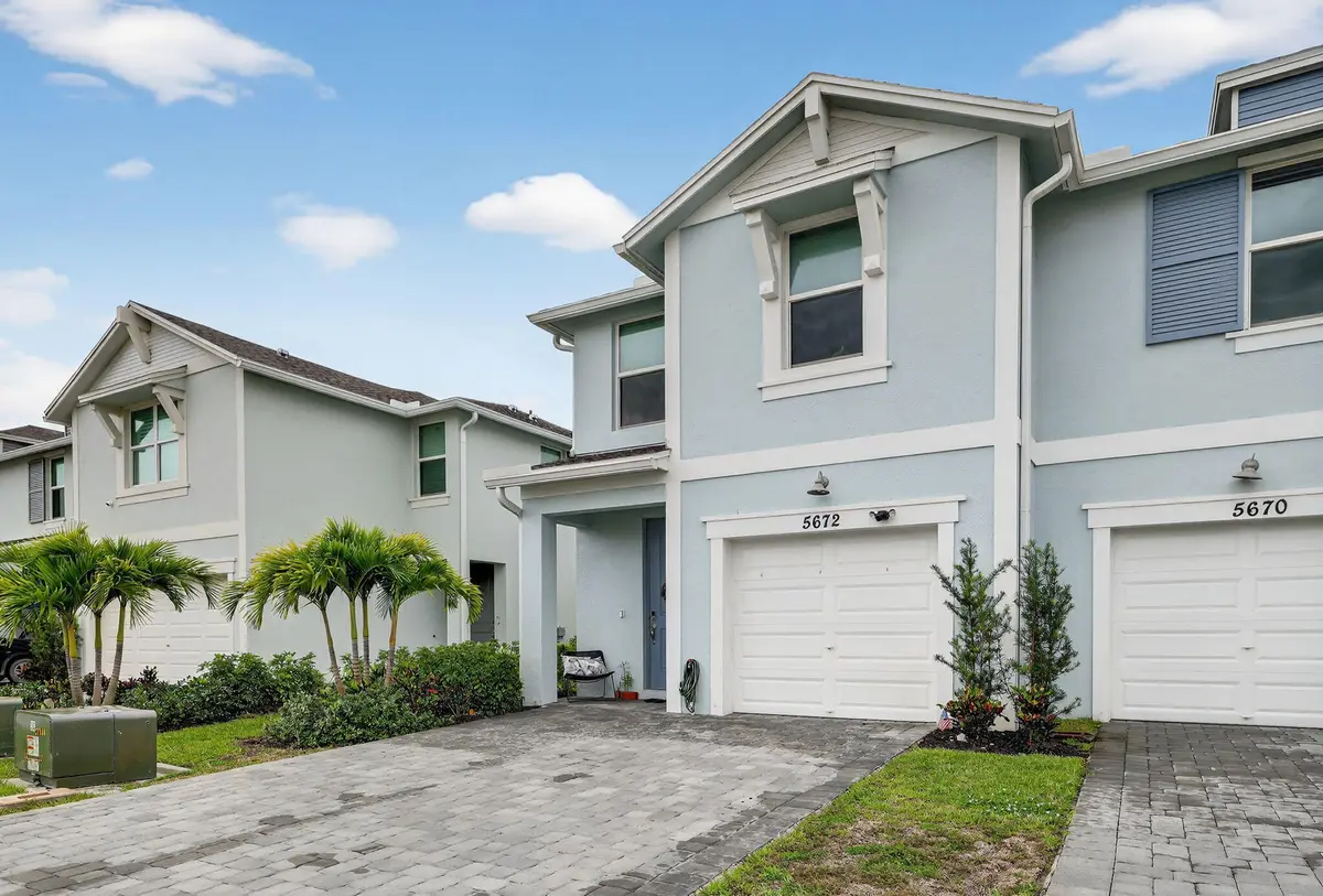 2-web-or-mls-062_3A5A1174 at 5672 SE Edgewater Circle, Stuart