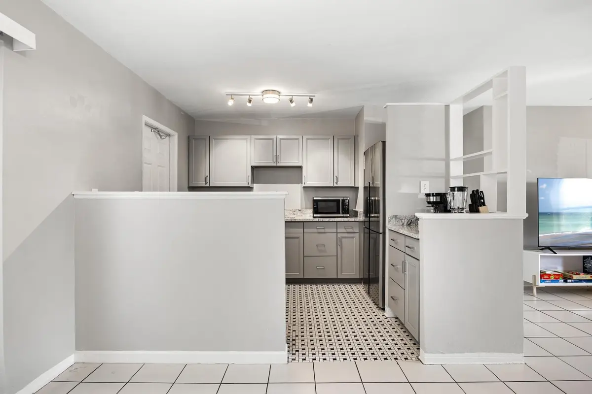 Photo 5 at 501 NW 30th Court, Wilton Manors