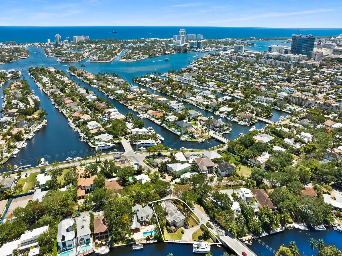 Photo 8 at 1401 SE 9th Street, Fort Lauderdale