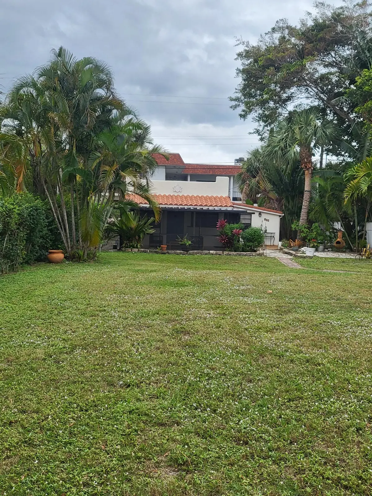 Front View at 927 S Palmway, Lake Worth Beach