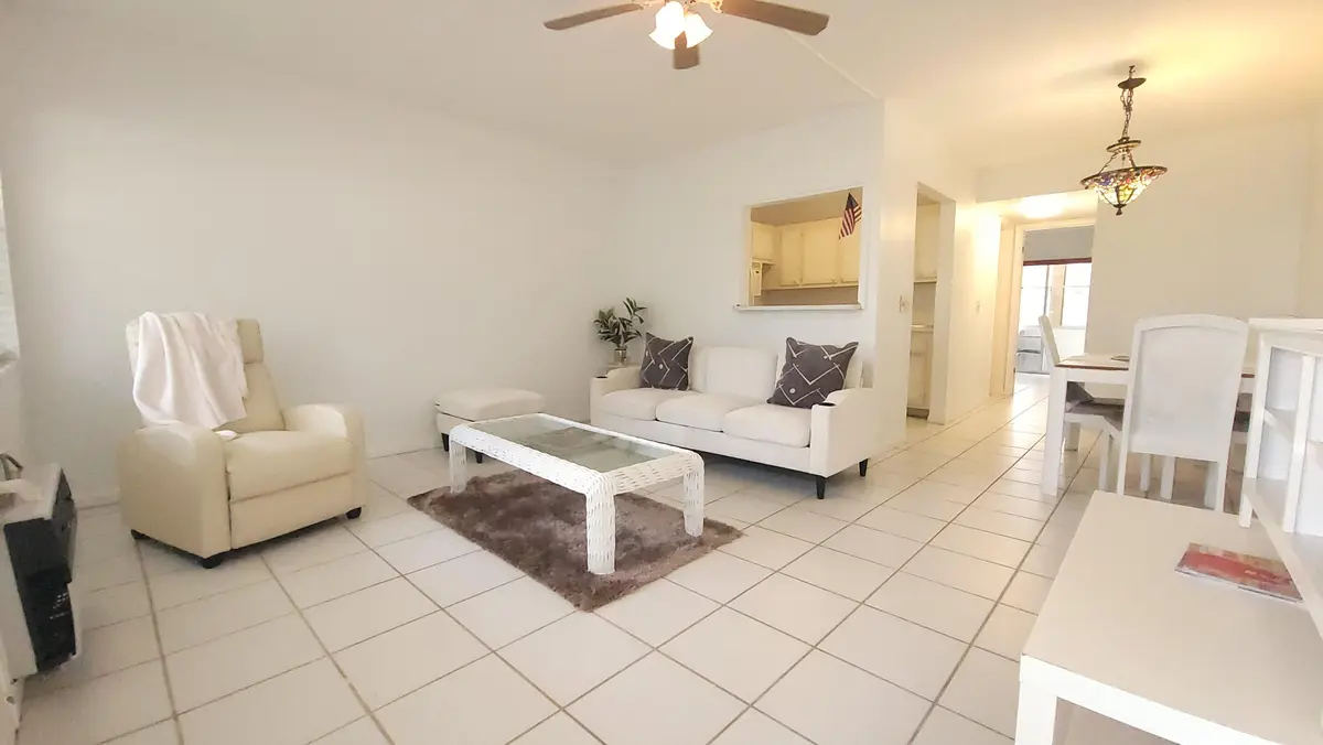 319 Chatham P, West Palm Beach, FL – photo 1