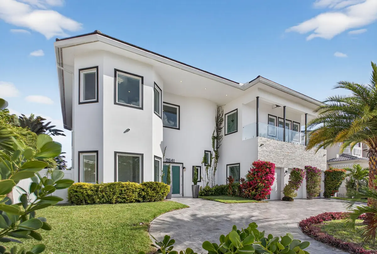 4-web-or-mls-2641-9921 at 2641 NE 48th Street, Lighthouse Point