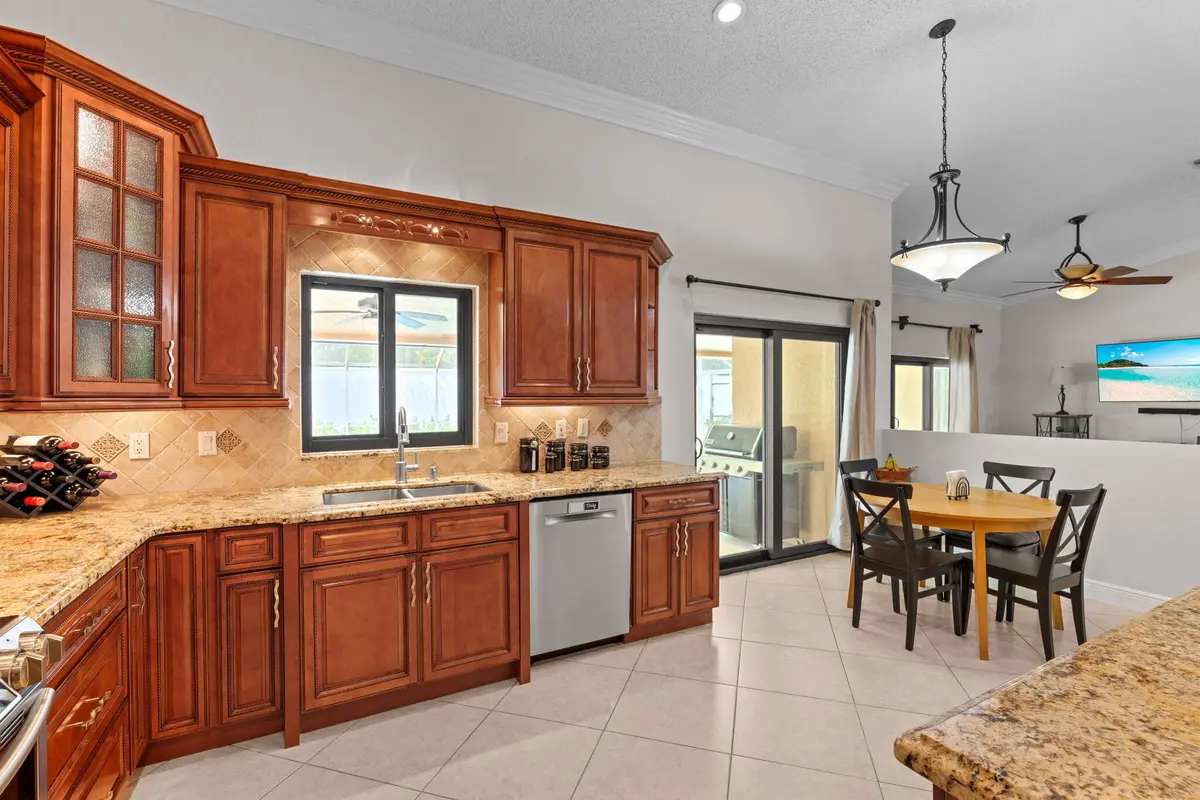 19-web-or-mls-A7409599 at 5260 NW 98th Lane, Coral Springs