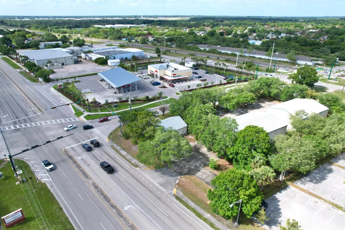 A2 at 4505 Us Highway 1 Highway, Vero Beach