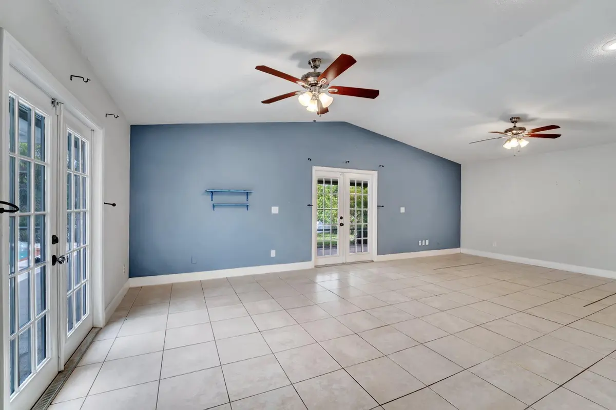flex room to pool/patio at 1918 SE Cheltenham Street, Port St. Lucie