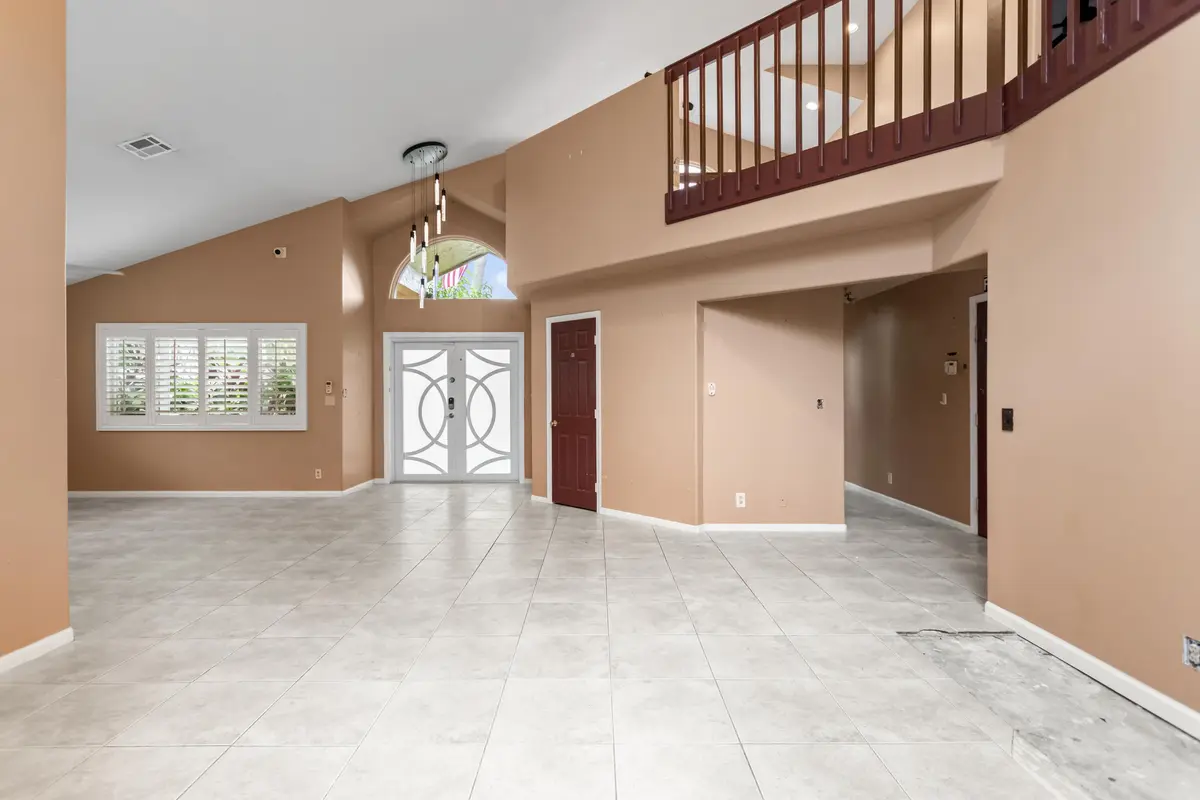 585A2316 at 330 Prairie Rose Lane, Boca Raton