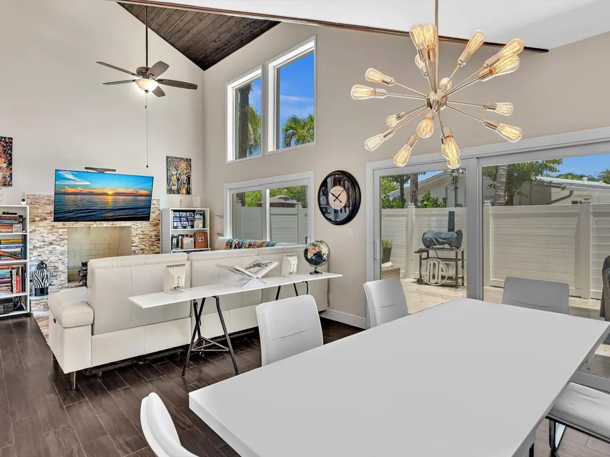 . at 3432 NE 16th Avenue, Oakland Park