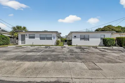 1172 W 34th Street 1, Riviera Beach – sold