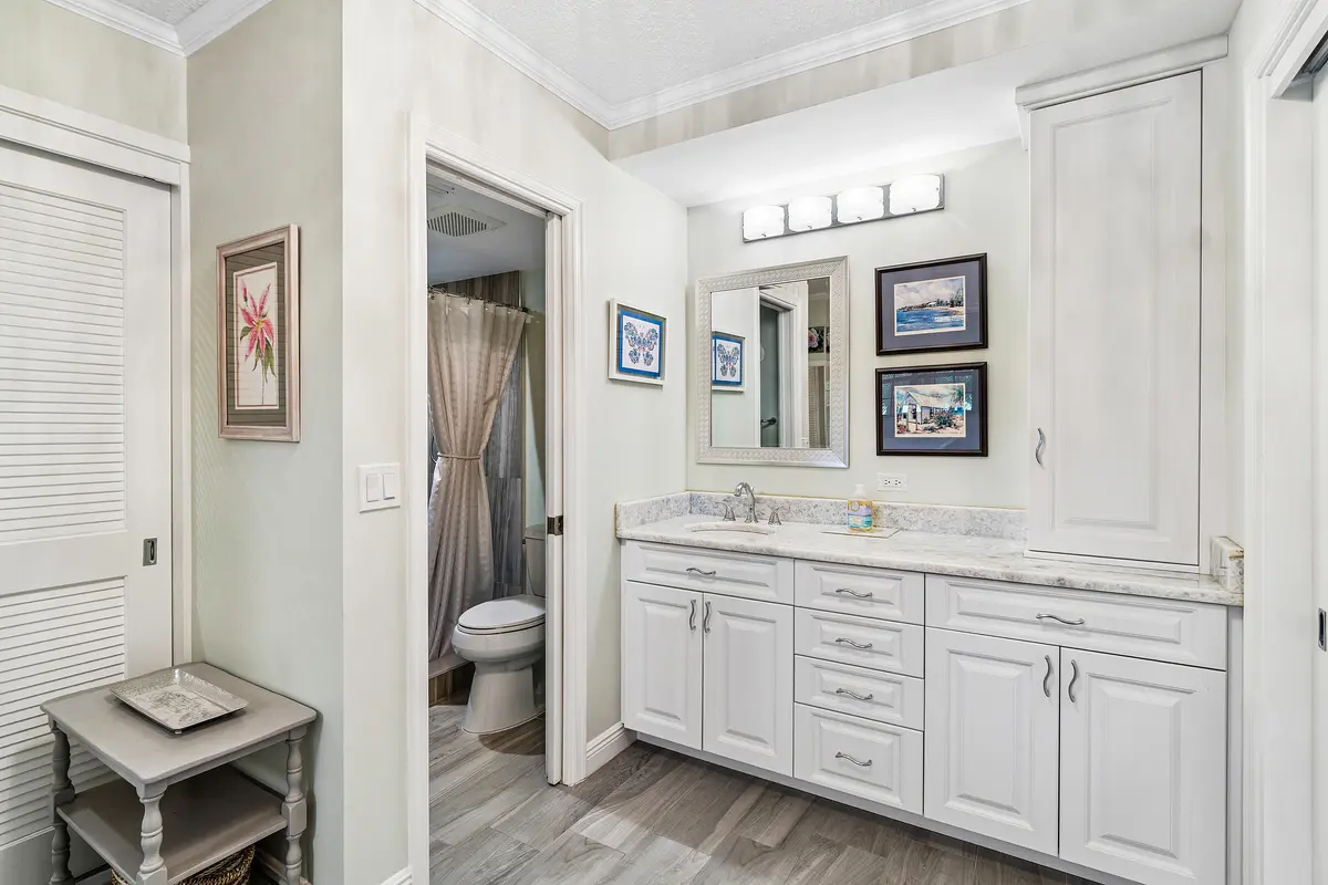 Primary Bathroom at 6410 Aspen Glen Circle, Boynton Beach