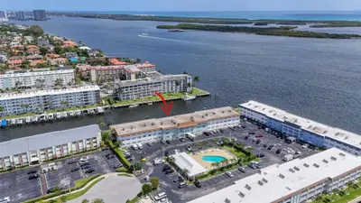 111 Shore Court #206, North Palm Beach – sold