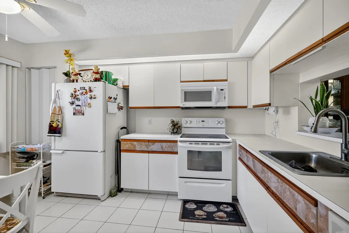 14-web-or-mls-022_8H3A3251 at 901 SW 128th Terrace 211A, Pembroke Pines