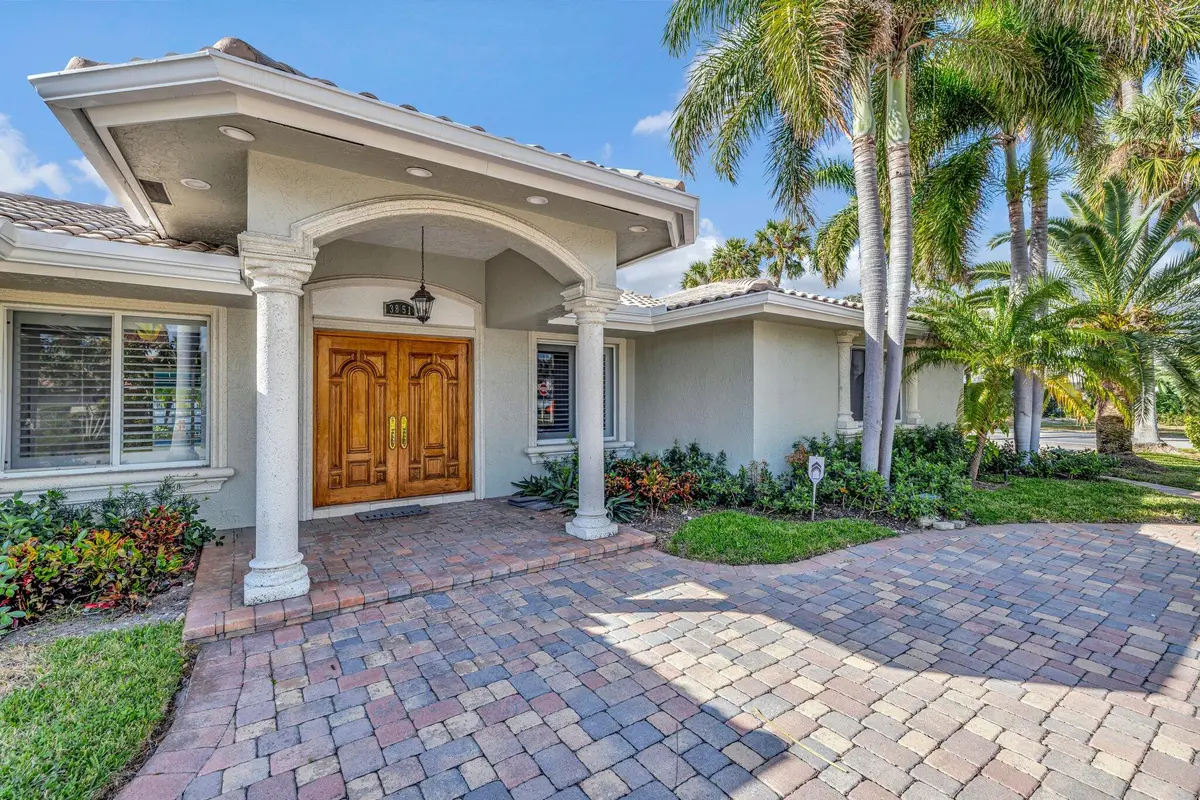 5-web-or-mls-A699A9407 at 3851 NE 27th Avenue 0, Lighthouse Point