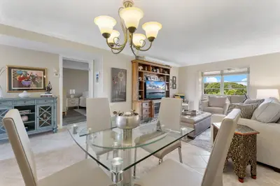 2515 NE 2nd Court 405, Boynton Beach – Condominium for sale
