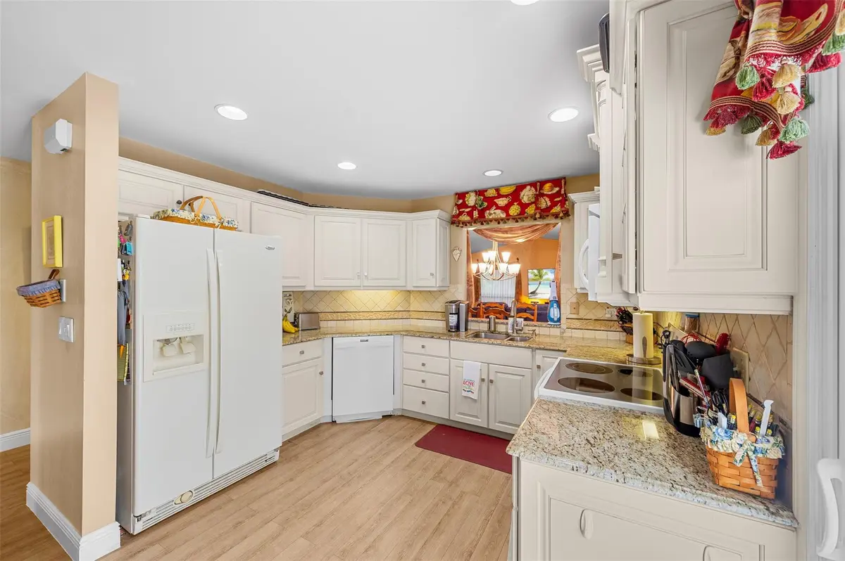 Photo 7 at 6809 SE Yorktown Drive, Hobe Sound