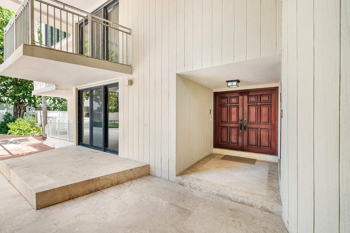 INVITING ENTRY at 2155 S Ocean Boulevard 7, Delray Beach