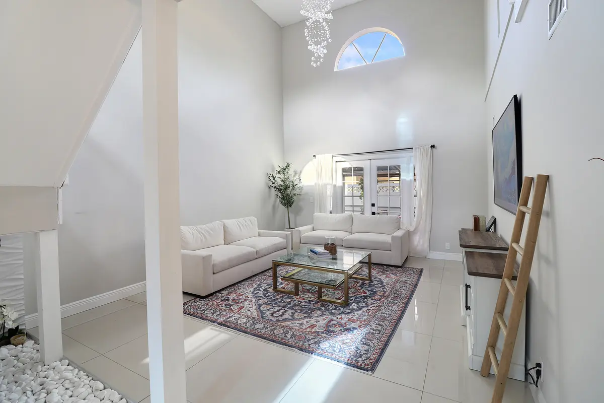b1IMG_9518 at 11303 Lakeview Drive 8-m, Coral Springs