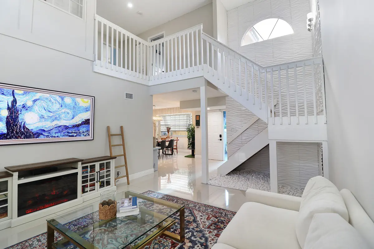b1IMG_9524 at 11303 Lakeview Drive 8-m, Coral Springs