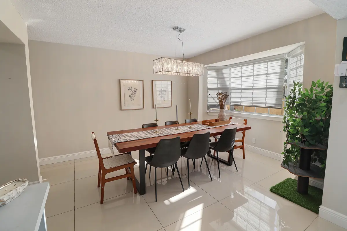 b2IMG_9479-2 at 11303 Lakeview Drive 8-m, Coral Springs