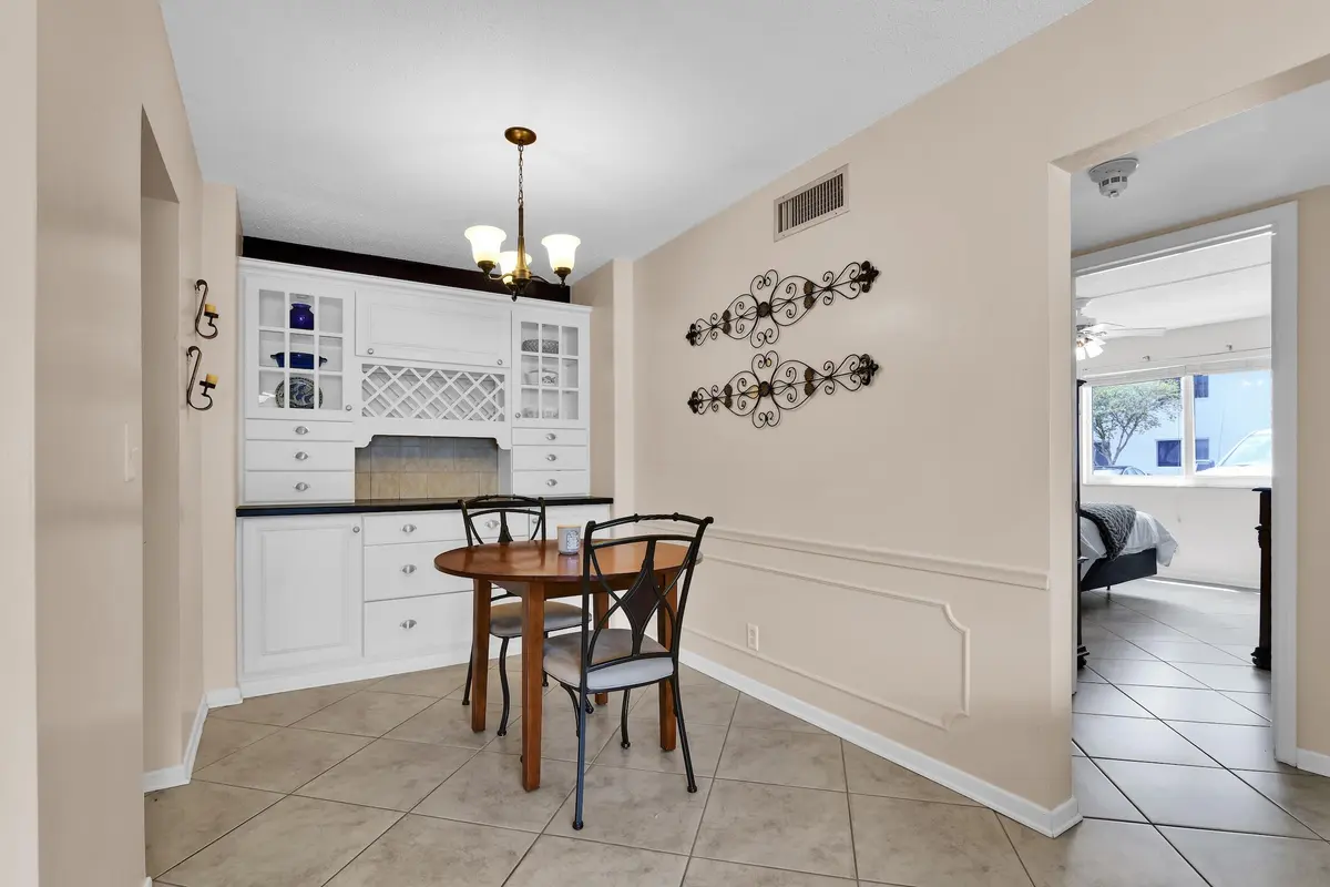 6263 NE 19th Ave, 1011, Fort Lauderdale at 6263 NE 19th Avenue 1011, Fort Lauderdale