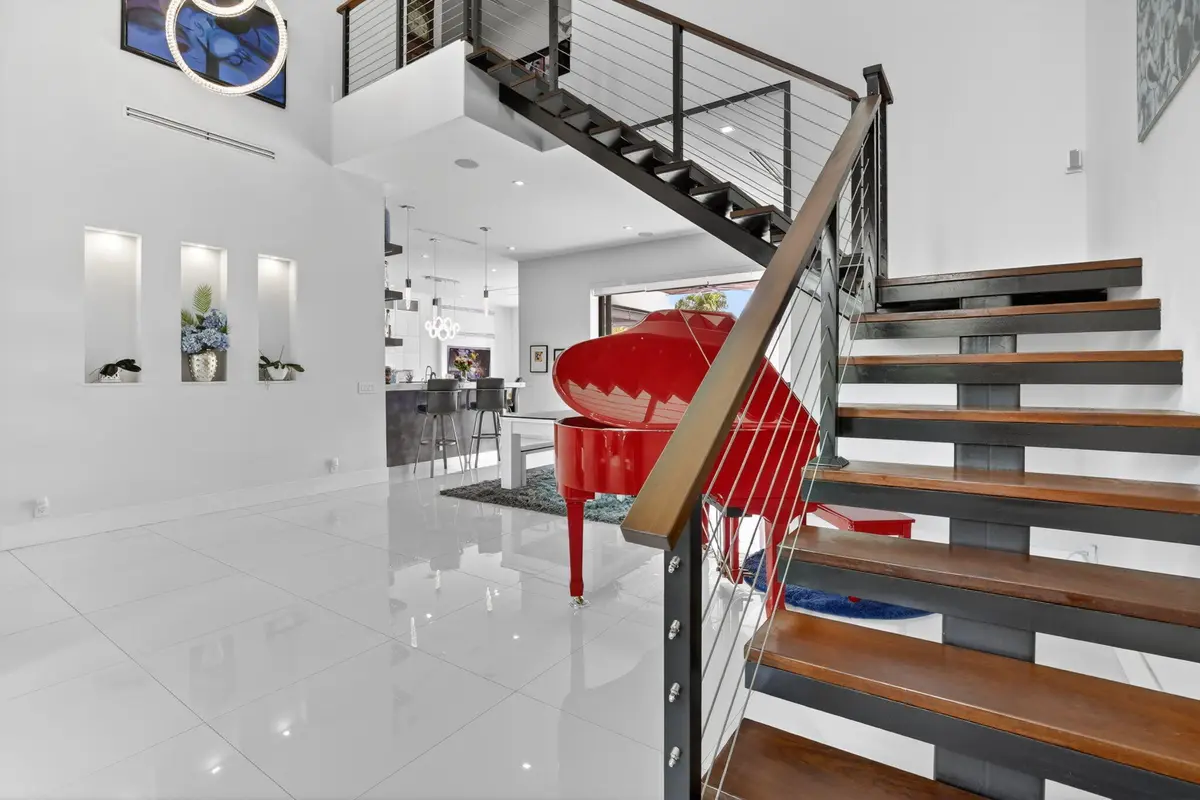 37-web-or-mls-_A7A3365 at 334 Isle Of Capri Drive, Fort Lauderdale