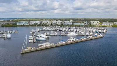 975 NW Flagler Avenue 403, Stuart – Condominium for rent