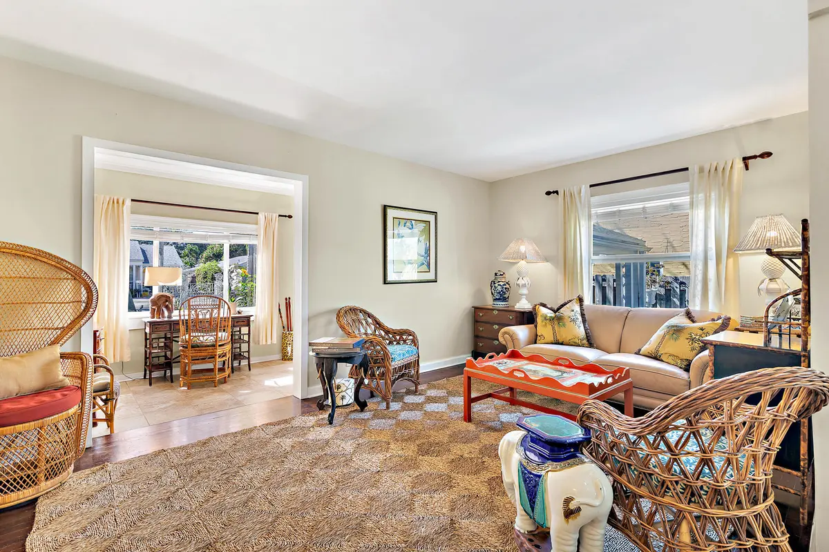 Living Room & Foyer at 311 Kenilworth Boulevard, West Palm Beach