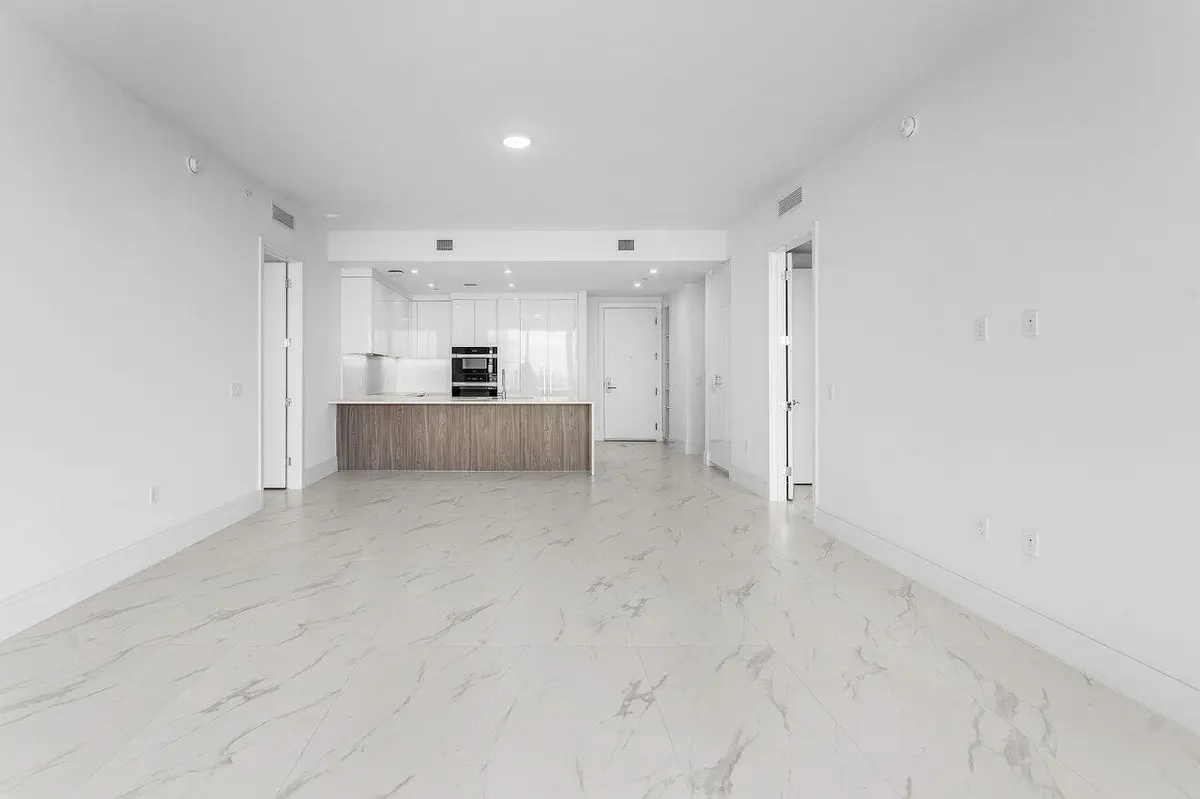 011-220LakeShoreDrive-1415-LakePark-FL-3 at 220 Lake Shore Drive 1415, Lake Park