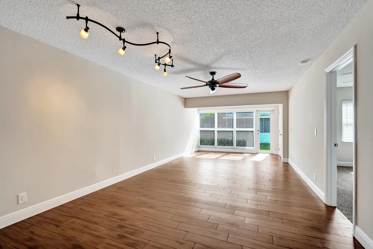 Dining area to living room at 1140 Boxwood Drive 102, Delray Beach