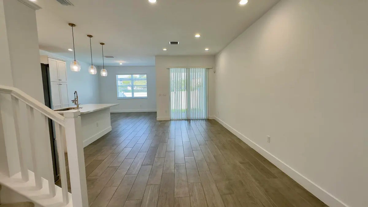 20250125185535669021000000-o at 619 Parsons Way, Deerfield Beach