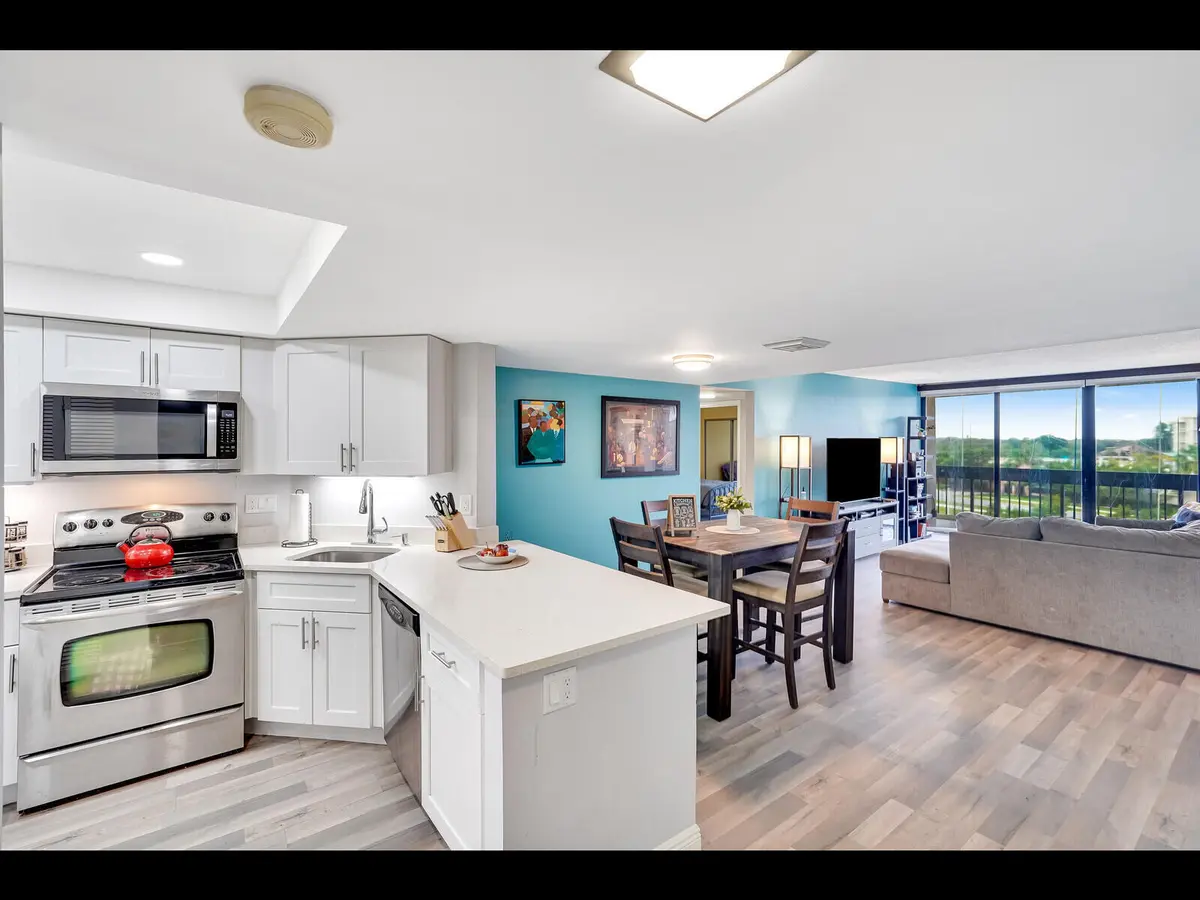 2400 Pres. #401 at 2400 Presidential Way 401, West Palm Beach