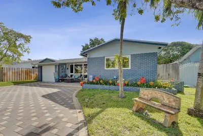 1921 N 49th Avenue, Hollywood – sold