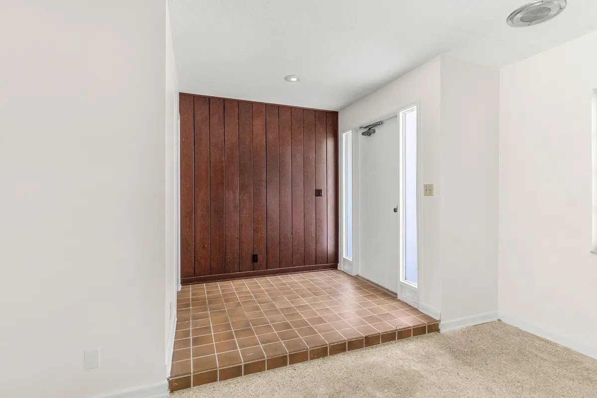 Entry at 1000 NW 7th Street, Boca Raton