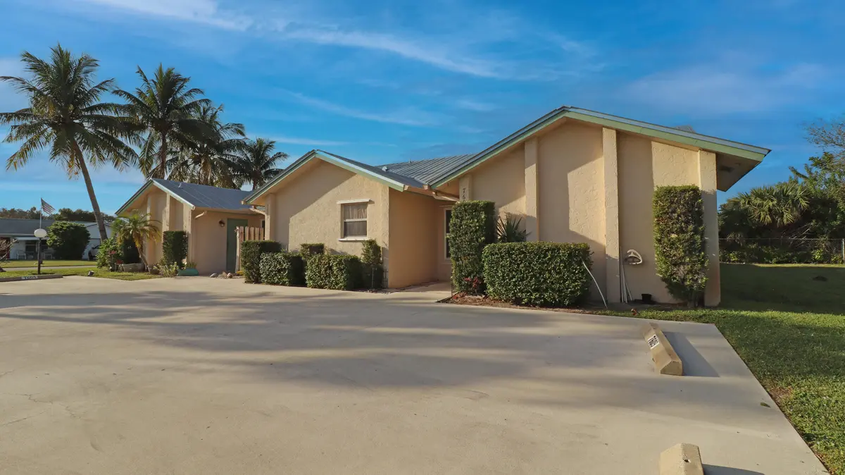 7609_01 at 7609 SE Hobe Terrace, Hobe Sound