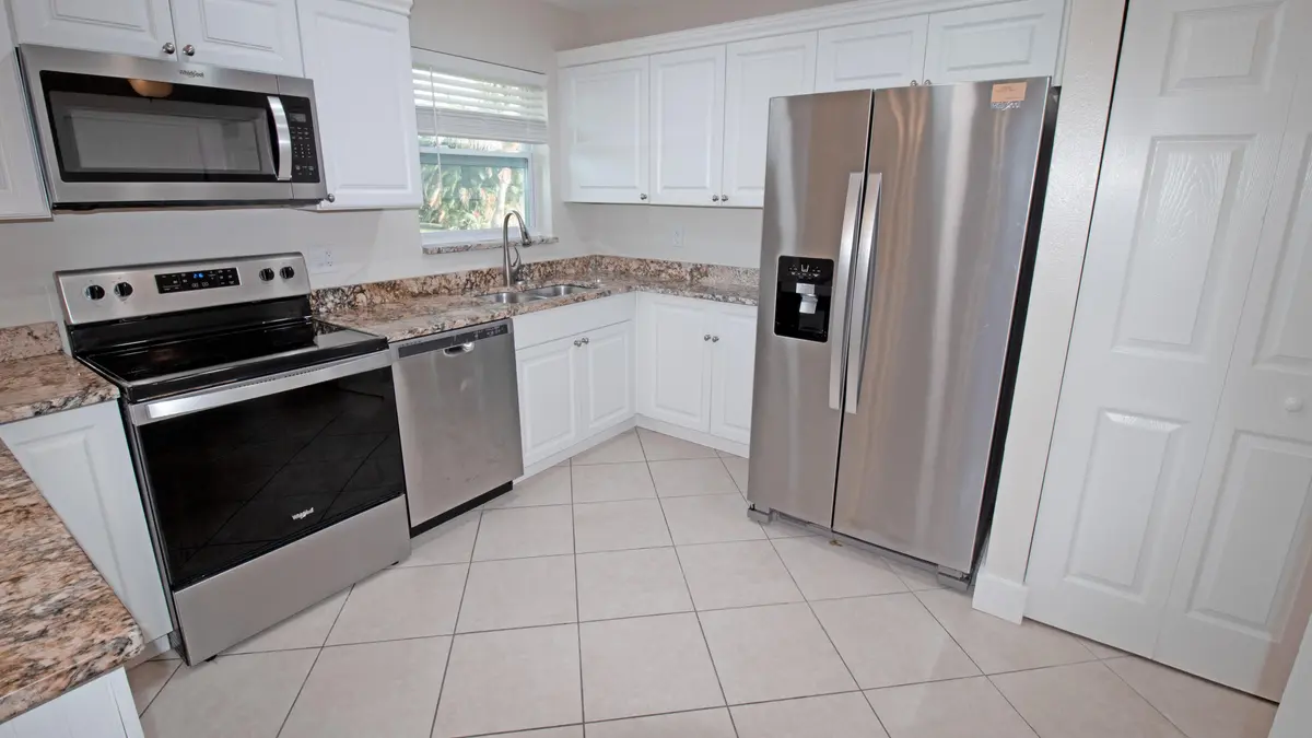 7609_10 at 7609 SE Hobe Terrace, Hobe Sound
