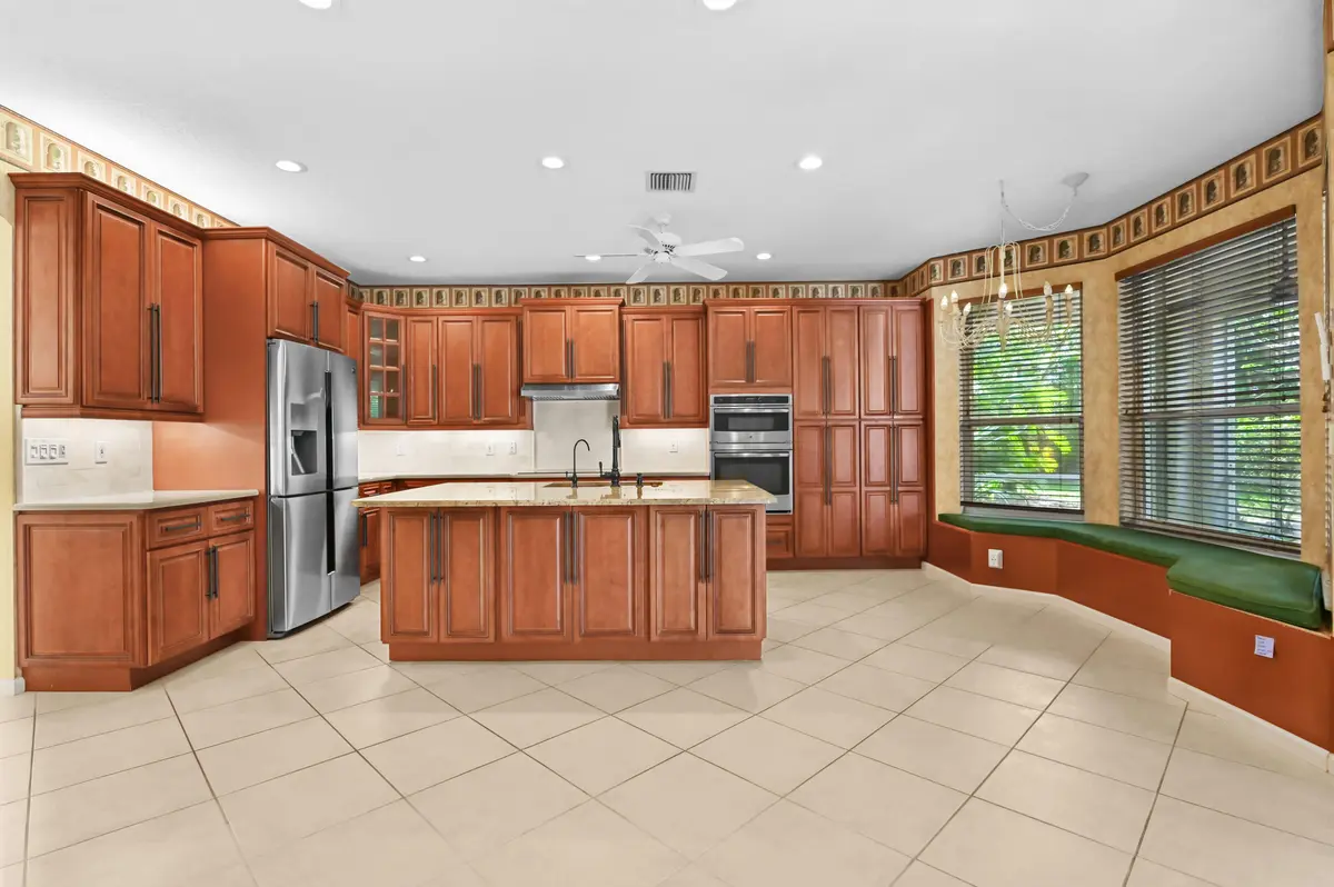 24 Kitchen 01 at 6439 Pebble Creek Way, Boynton Beach
