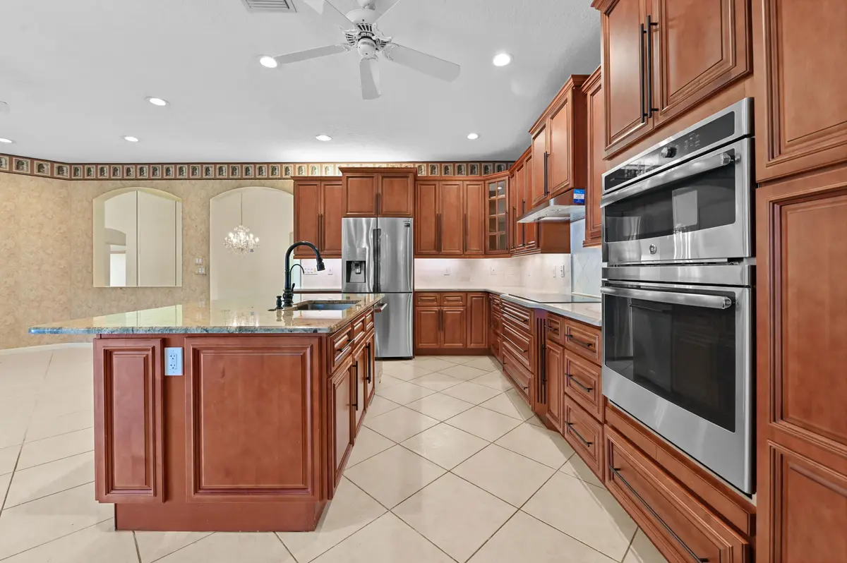 25 Kitchen 02 at 6439 Pebble Creek Way, Boynton Beach