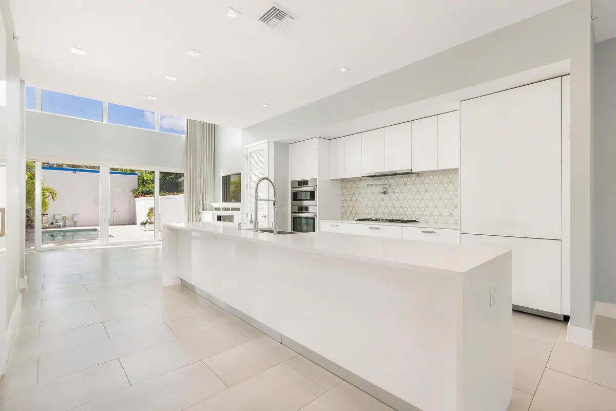 low-7 at 770 N Street, West Palm Beach