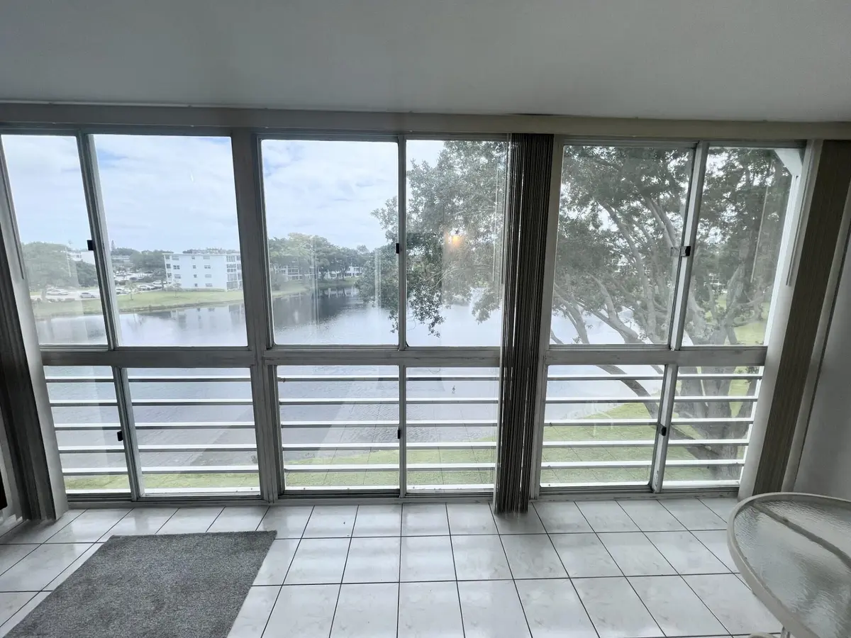 39ce1880-7204-4bee-88fb-5b1ad75f4a23 at 4116 Cambridge E, Deerfield Beach