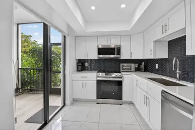 6815 Willow Wood Drive 4012, Boca Raton – sold